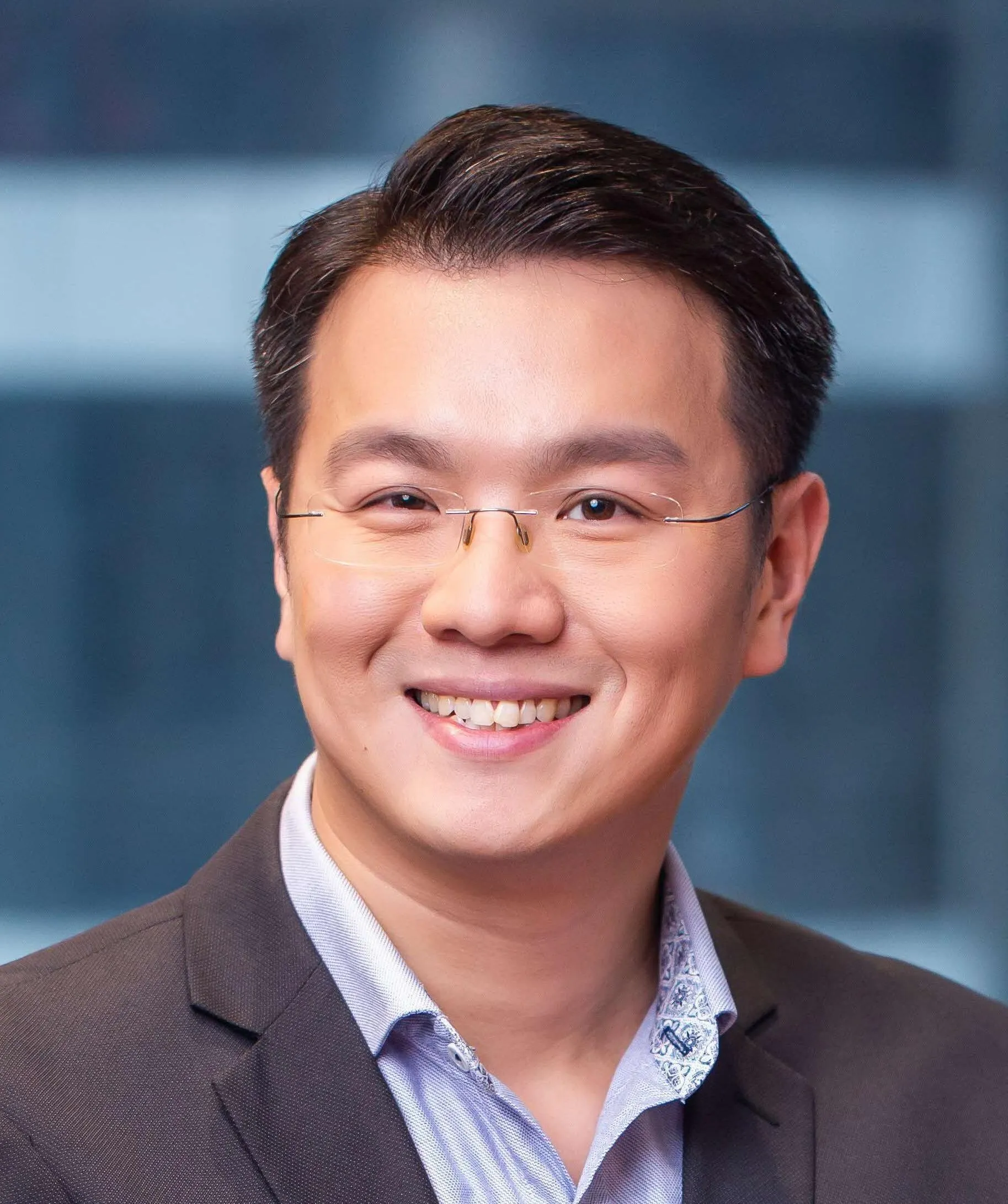 /assets/img/stackx-cybersecurity-2025/speaker-images/dennis_chung.webp